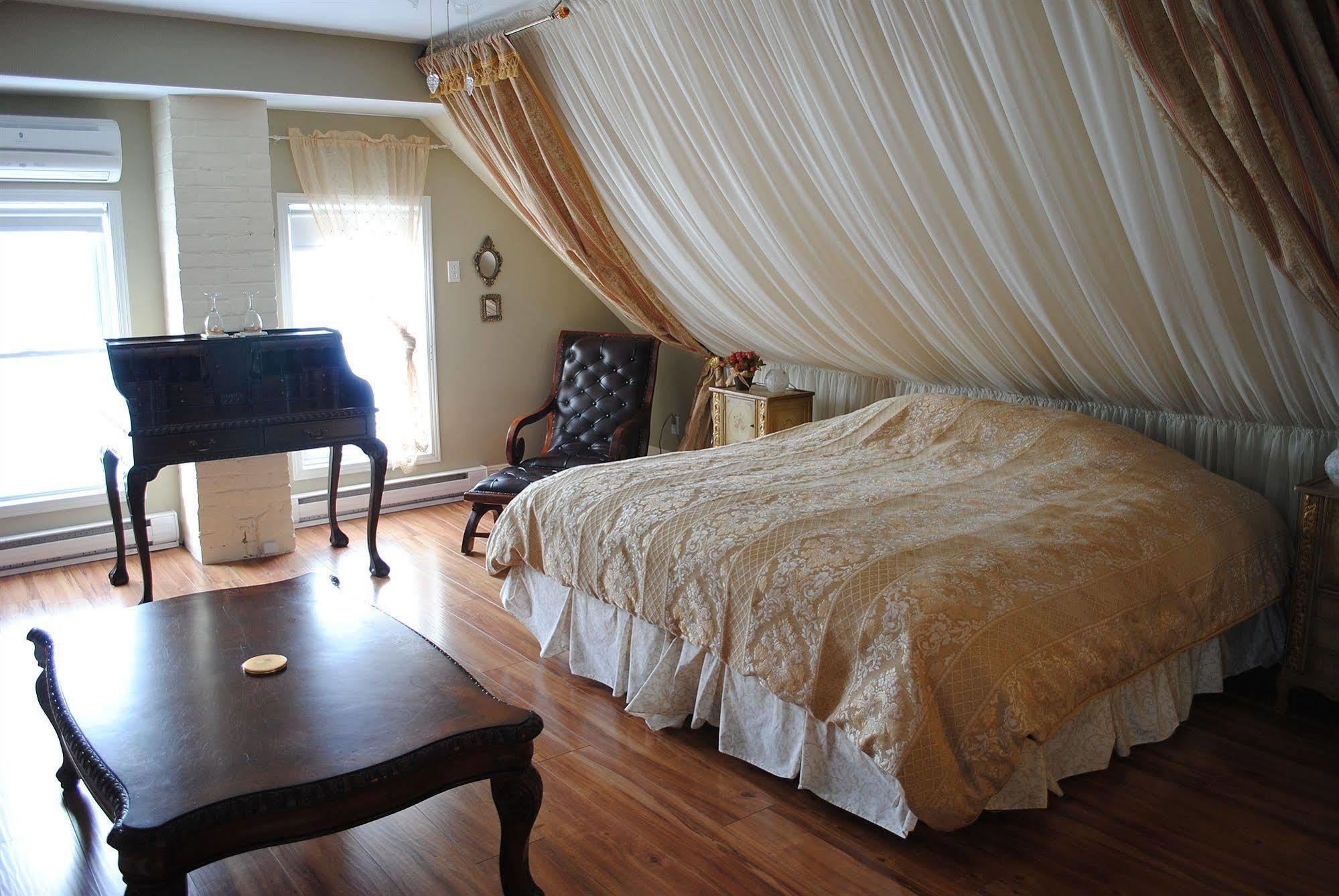 שרברוק Auberge Marquis De Montcalm מראה חיצוני תמונה